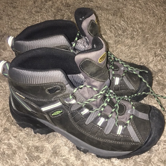 Keen Shoes - Men’s Keen hiking shoe.